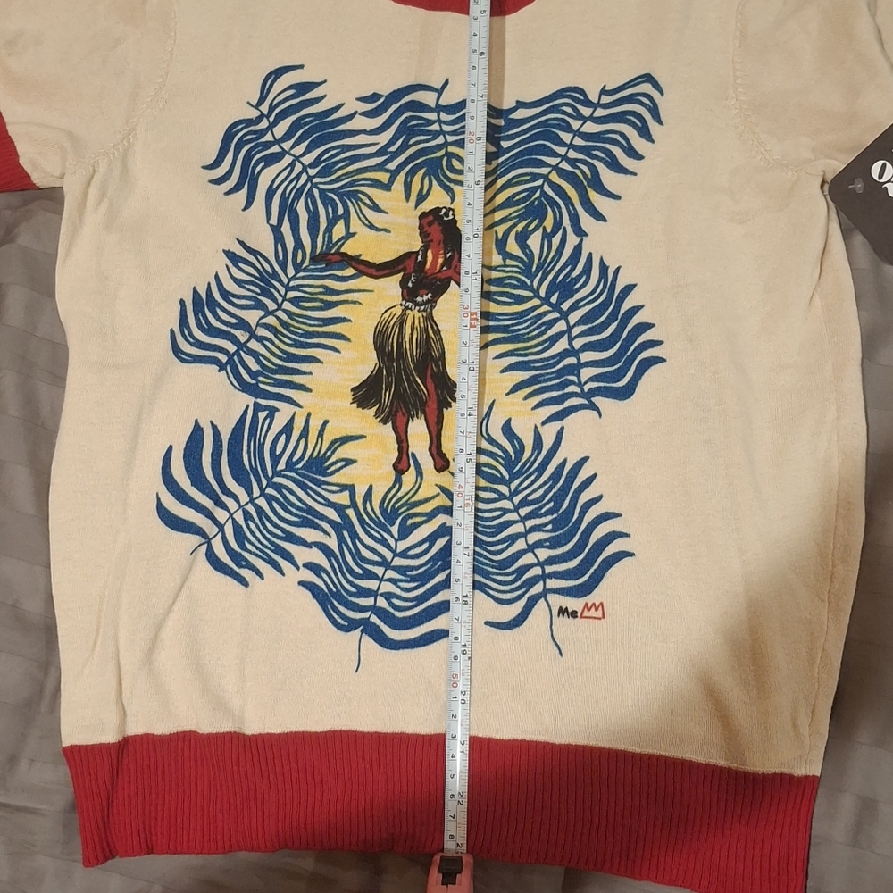 Me369 Women's Graphic Tee - Red and White - Picture 4 of 9